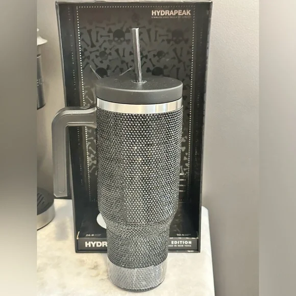 HydraPeak Limited Edition New York Design 40oz Unique Skull Face Tumbler - NIB